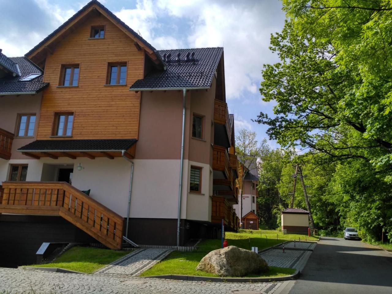 Apartament Sniezka Apartman Karpacz Kültér fotó